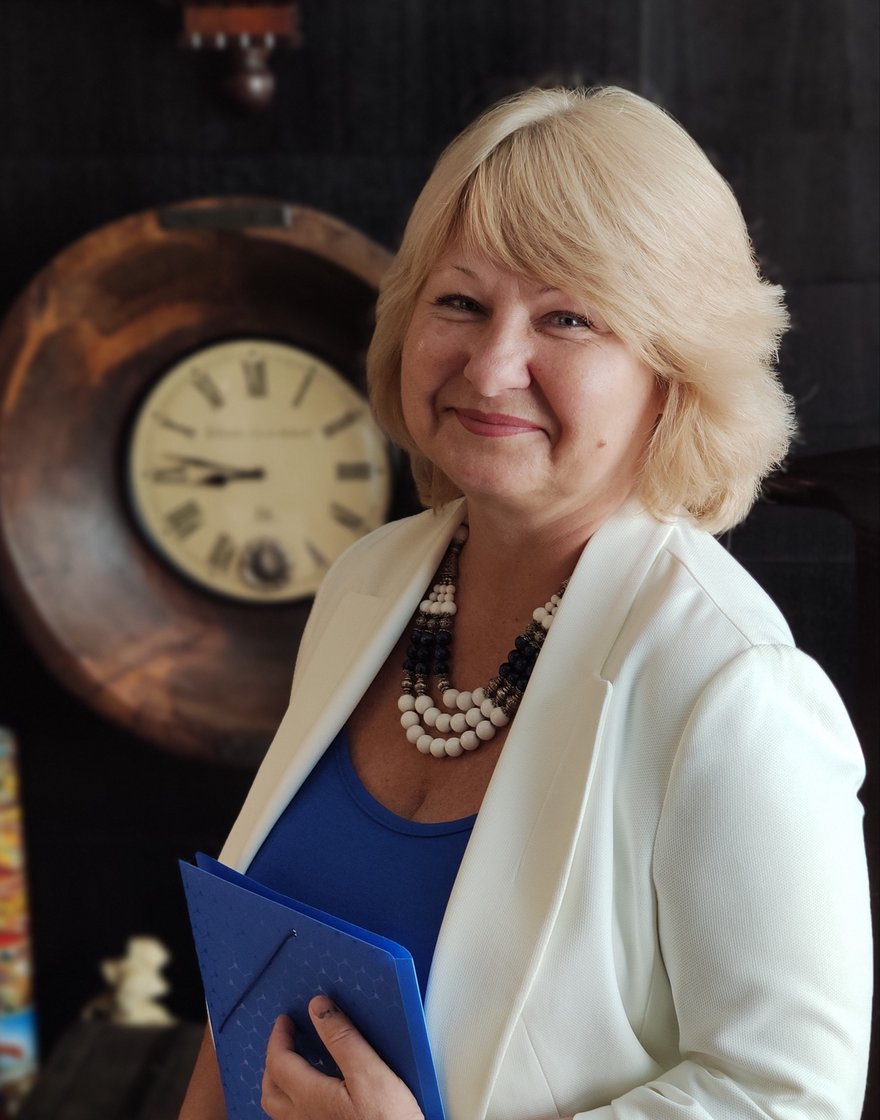 Alena Chubareva — lead trainer and curator of the Numerology Institute programs